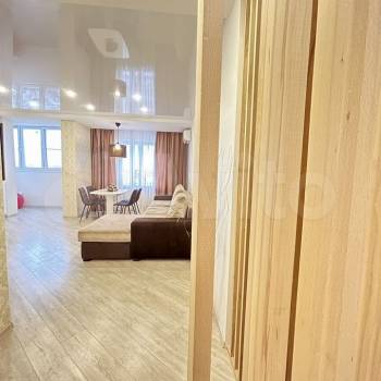 Сдается Многокомнатная квартира, 80,4 м²