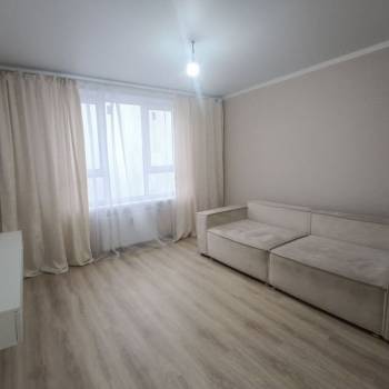 Сдается 1-комнатная квартира, 38 м²