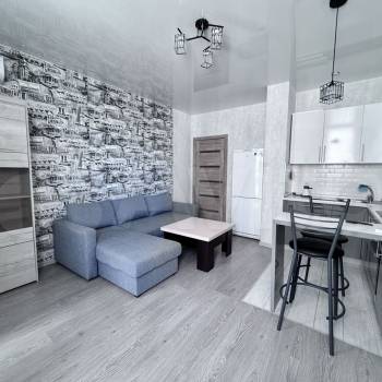 Сдается 1-комнатная квартира, 43 м²