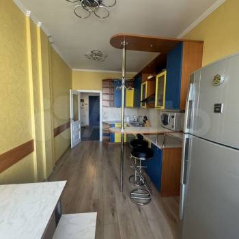 Сдается 2-х комнатная квартира, 80 м²