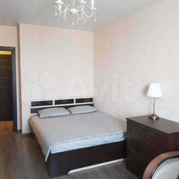 Сдается 1-комнатная квартира, 37 м²