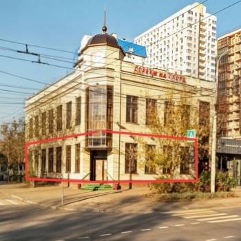 Сдается Нежилое помещение, 450 м²