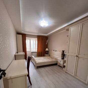 Сдается Многокомнатная квартира, 100 м²