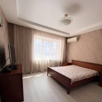 Сдается Многокомнатная квартира, 100 м²