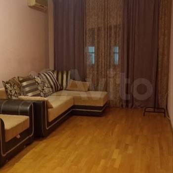 Сдается 1-комнатная квартира, 47 м²