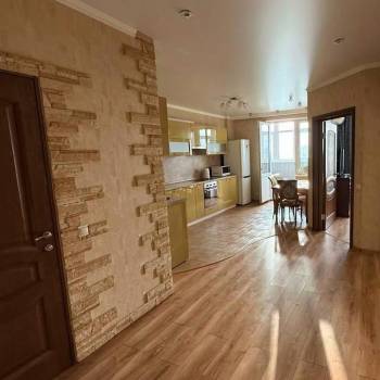 Сдается 1-комнатная квартира, 55,9 м²