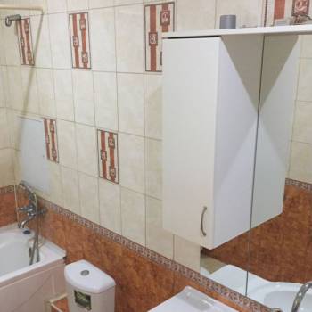 Продается 1-комнатная квартира, 52 м²