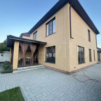 Продается Дом, 196 м²