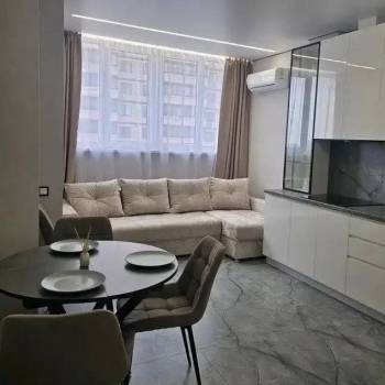 Продается 1-комнатная квартира, 43 м²