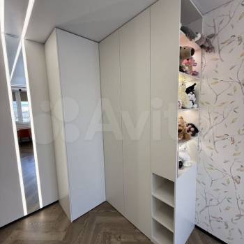 Продается Многокомнатная квартира, 100 м²