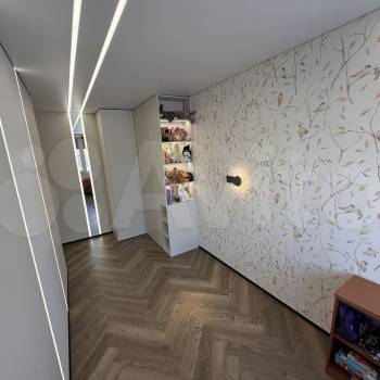 Продается Многокомнатная квартира, 100 м²
