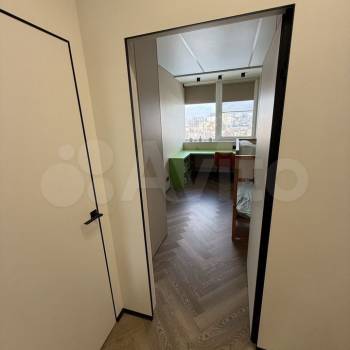 Продается Многокомнатная квартира, 100 м²