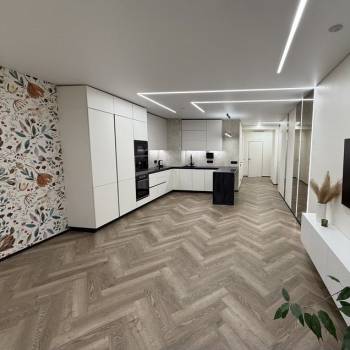 Продается Многокомнатная квартира, 100 м²