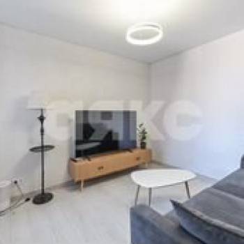 Продается Многокомнатная квартира, 100 м²