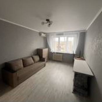 Продается Многокомнатная квартира, 100 м²