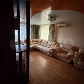 Сдается Многокомнатная квартира, 68 м²