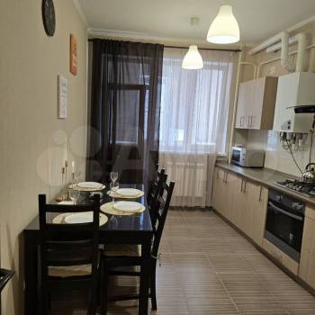 Сдается 1-комнатная квартира, 47 м²