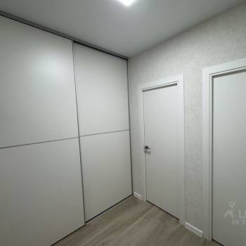 Продается 1-комнатная квартира, 43 м²