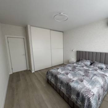 Продается 1-комнатная квартира, 43 м²