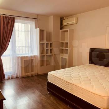 Сдается 2-х комнатная квартира, 86 м²
