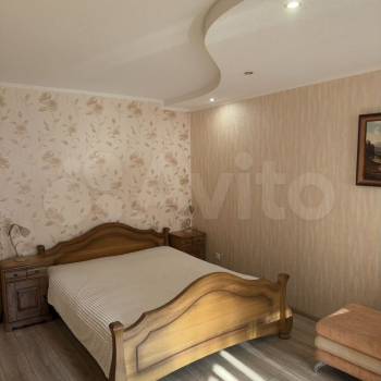 Сдается 1-комнатная квартира, 50 м²