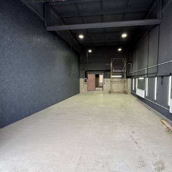 Сдается Нежилое помещение, 90 м²