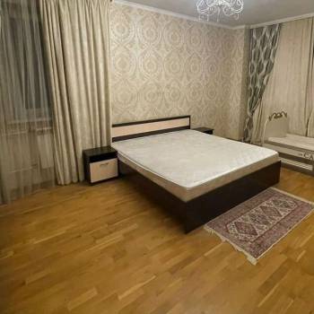 Сдается 2-х комнатная квартира, 70 м²