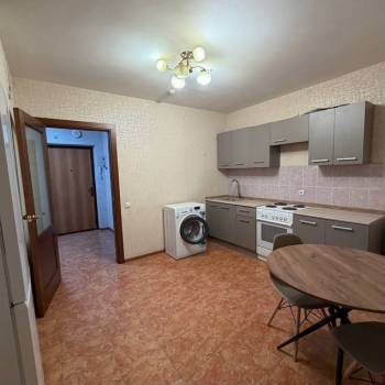 Продается 1-комнатная квартира, 43 м²