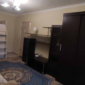 Продается 1-комнатная квартира, 32 м²