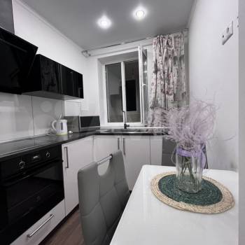 Сдается 1-комнатная квартира, 46 м²