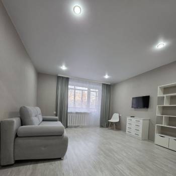 Сдается Многокомнатная квартира, 64,4 м²