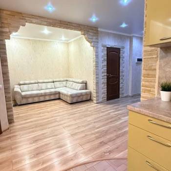 Сдается 2-х комнатная квартира, 60 м²