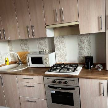 Продается 1-комнатная квартира, 42 м²