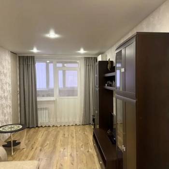 Продается 1-комнатная квартира, 40,4 м²