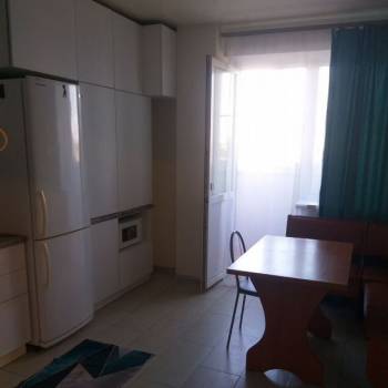 Сдается 1-комнатная квартира, 41 м²