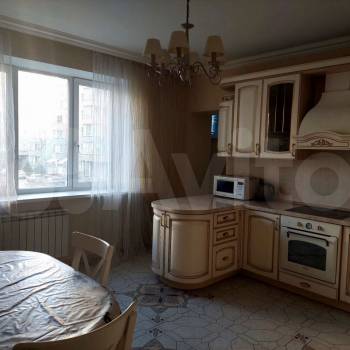 Сдается Многокомнатная квартира, 107 м²