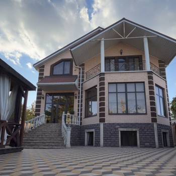 Продается Дом, 310 м²