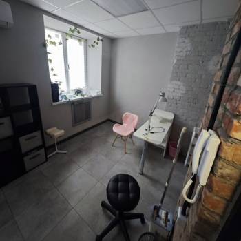 Сдается Нежилое помещение, 18 м²