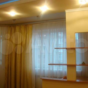 Сдается 1-комнатная квартира, 53 м²