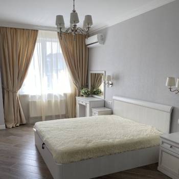 Сдается 2-х комнатная квартира, 90 м²