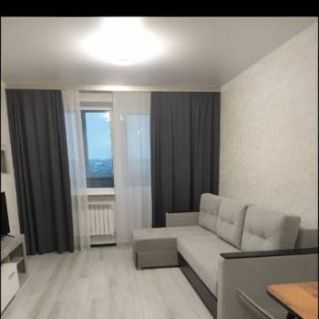 Продается 1-комнатная квартира, 35 м²