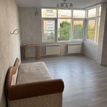 Сдается 2-х комнатная квартира, 76 м²