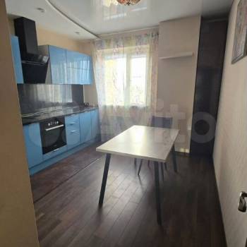Сдается 2-х комнатная квартира, 75 м²