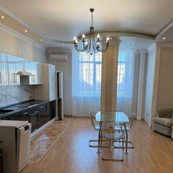 Сдается Многокомнатная квартира, 110 м²