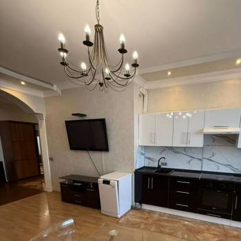 Сдается Многокомнатная квартира, 110 м²