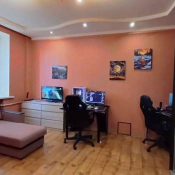 Продается 1-комнатная квартира, 29,7 м²