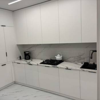 Продается 1-комнатная квартира, 42 м²