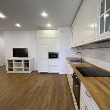 Продается 2-х комнатная квартира, 84,3 м²