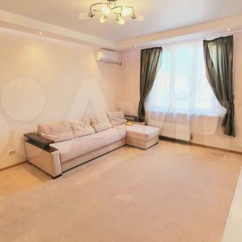 Сдается 1-комнатная квартира, 38 м²