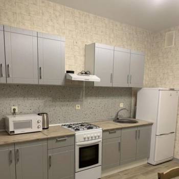 Сдается 2-х комнатная квартира, 63 м²